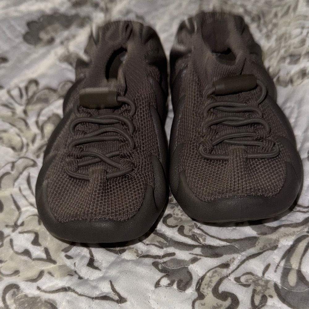 Yeezy sneakers Dark Gray Knit Sneakers